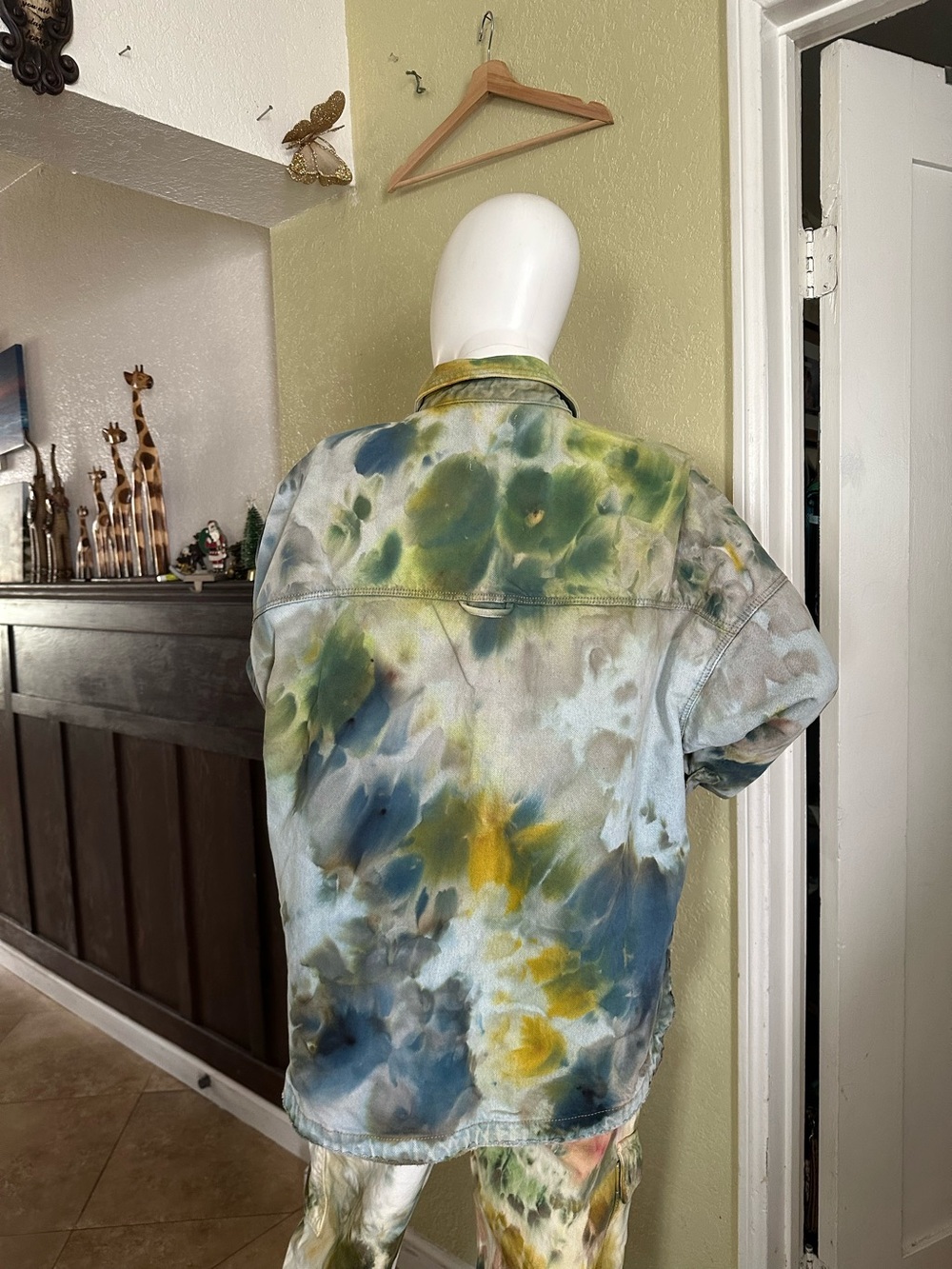 Zara Tie-Dye Denim Jacket in Green & Blue - Picture 2 of 12